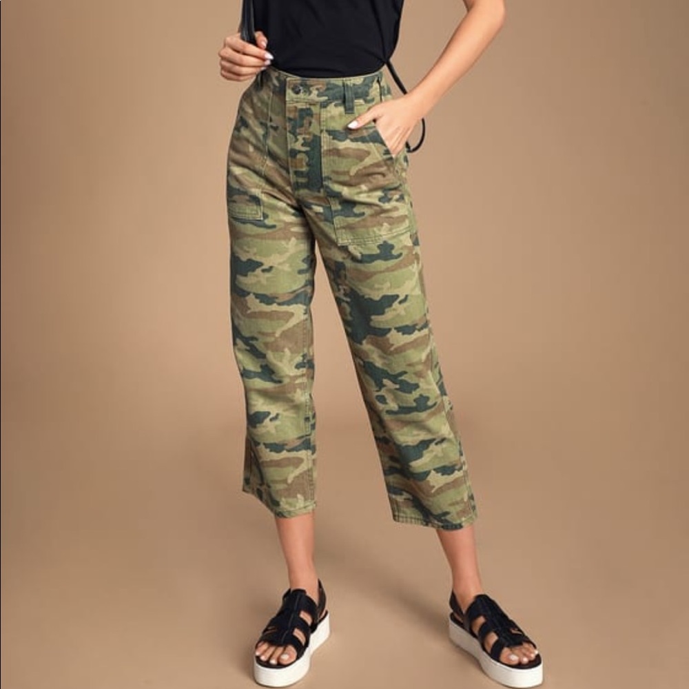 Free People Camo Wide Leg Jeans - Size 27 - NWT